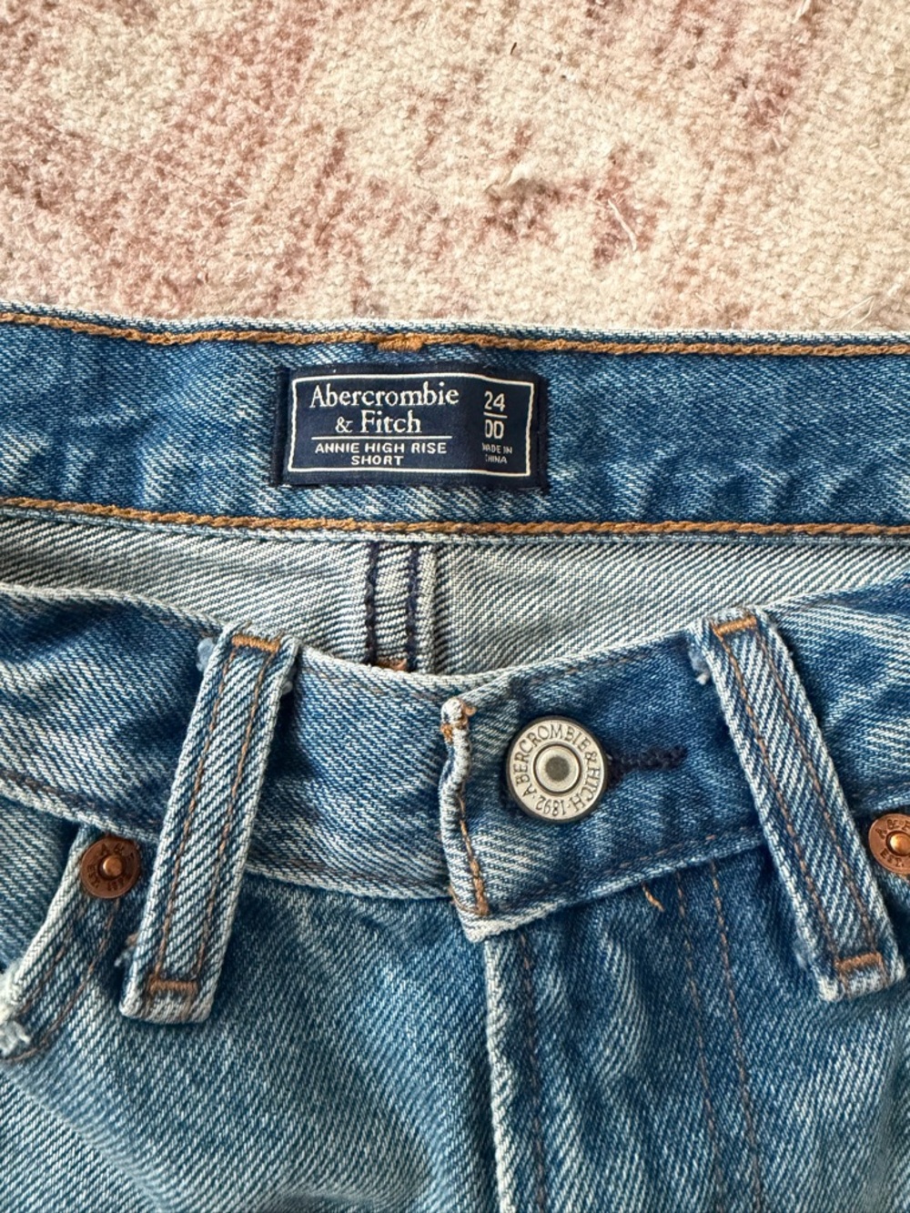 Abercrombie | Annie High-Rise Distressed Denim Shorts - Picture 3 of 4